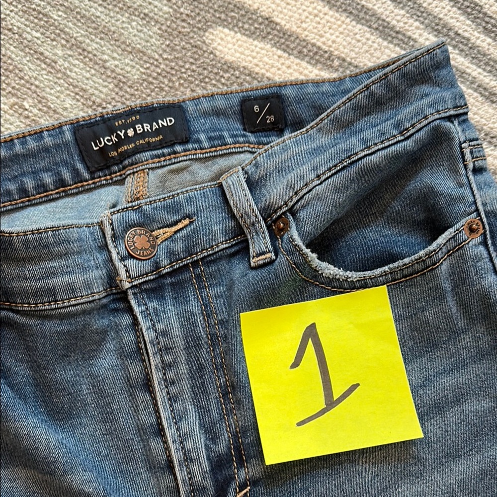LUCKY ๐ BRAND SKINNY JEANS 2 PAIR SZ 6/28 - Picture 2 of 14